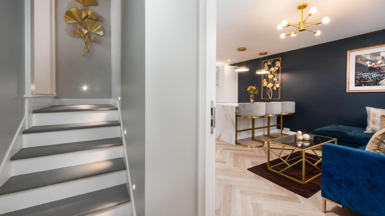 London'S Modern Nuance Apartment - Battersea Eksteriør bilde