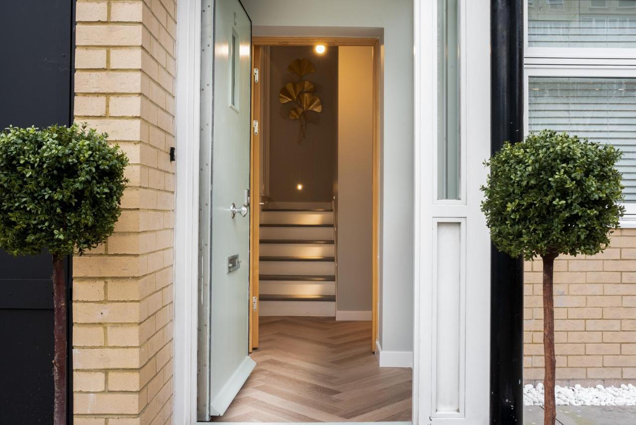 London'S Modern Nuance Apartment - Battersea Eksteriør bilde